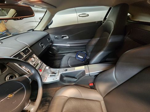 Used 2005 Chrysler Crossfire Limited image 10