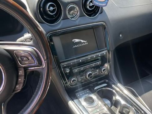 Used 2016 Jaguar XJ R-Sport AWD/4WD image 16