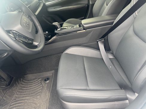 Used 2026 Toyota Prius image 6