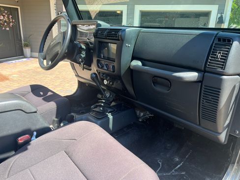 Used 2004 Jeep Wrangler Rubicon image 5