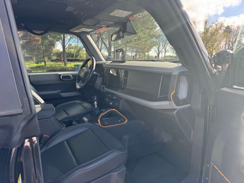 Used 2021 Ford Bronco Badlands image 18