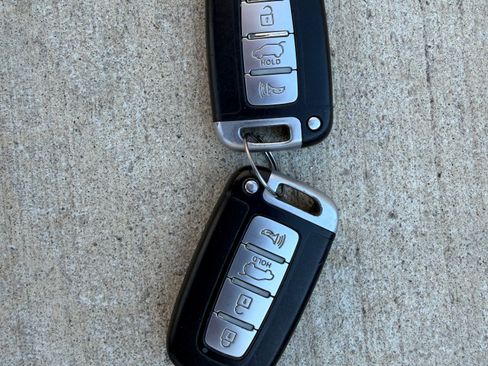 Used 2011 Kia Sportage EX w/ Navigation Pkg image 20