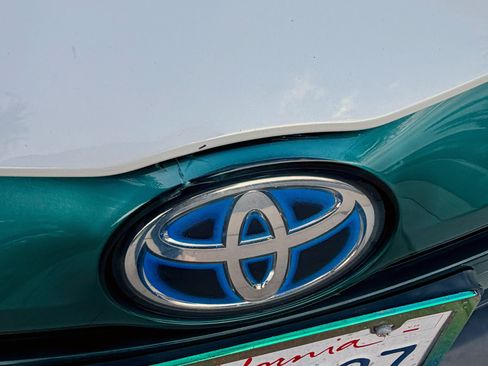 Used 2019 Toyota Prius Prime Premium w/ Carpet Mat Package FWD image 20