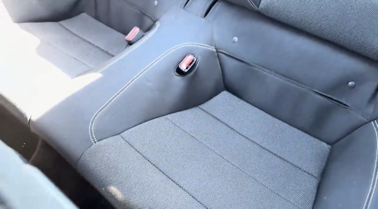Used 2015 Ford Mustang Coupe RWD image 19