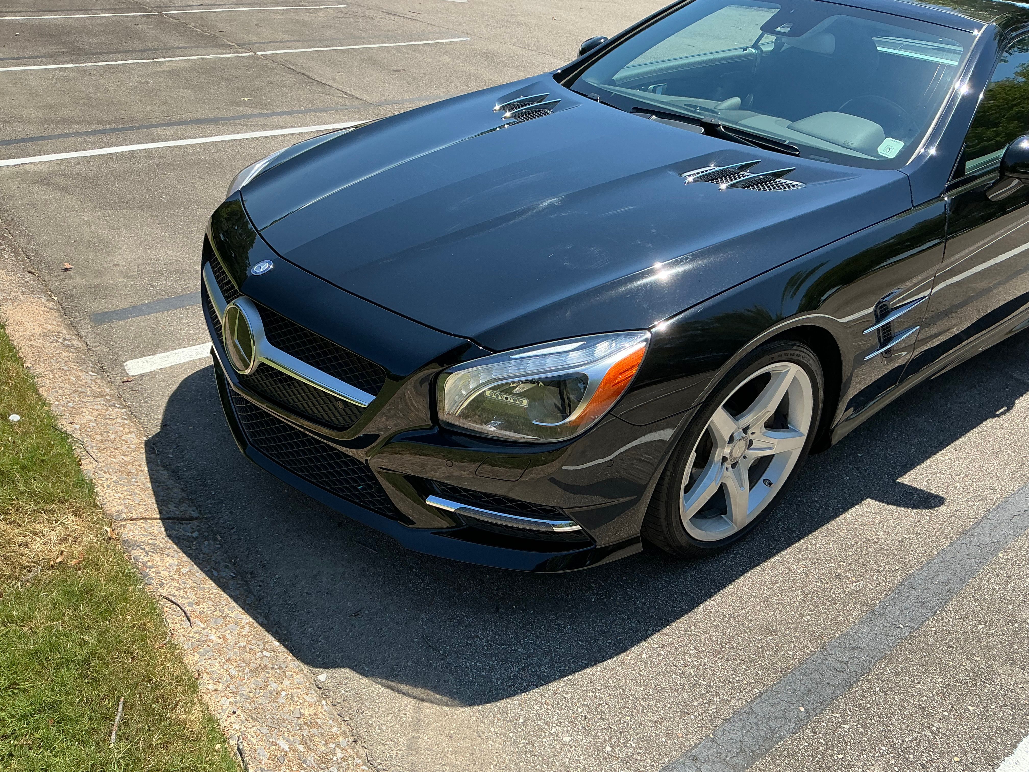 Used 2016 Mercedes-Benz SL 550 image 4