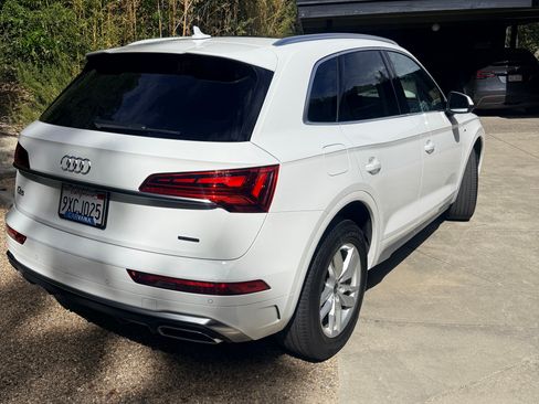 Used 2023 Audi Q5 2.0T Premium w/ Convenience Package AWD/4WD image 9