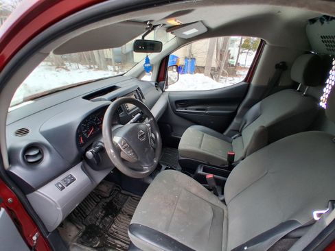 Used 2018 Nissan NV200 SV w/ Navigation Package image 9