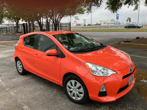 Used 2012 Toyota Prius C Two FWD image 2
