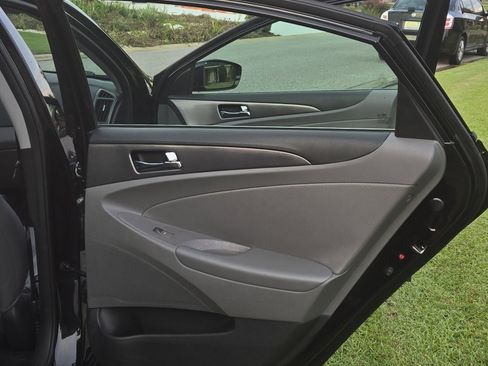 Used 2014 Hyundai Sonata Limited w/ Panoramic Sunroof Package 02 image 20