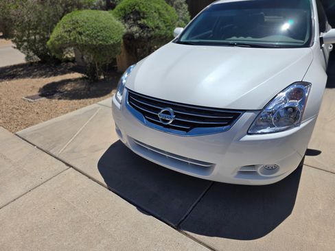 Used 2011 Nissan Altima 2.5 S w/ Convenience Pkg image 1