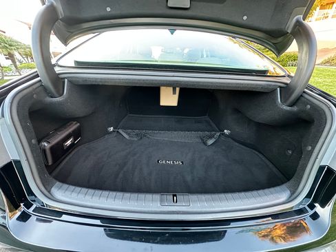 Used 2017 Genesis G80 3.8 image 28