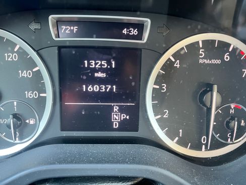 Used 2018 INFINITI QX30 image 14