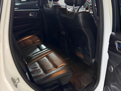 Used 2018 Jeep Grand Cherokee High Altitude AWD/4WD image 14