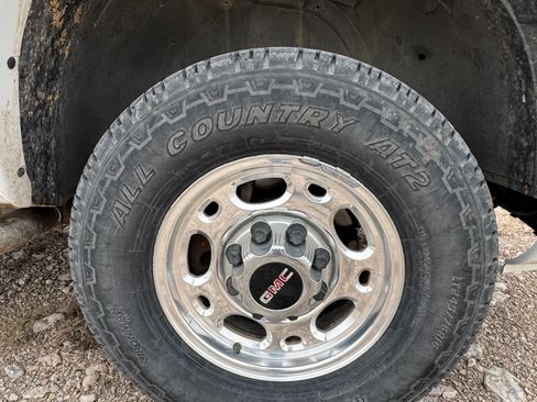 Used 2005 GMC Sierra 2500 SLE w/ Heavy-Duty Power Package image 26