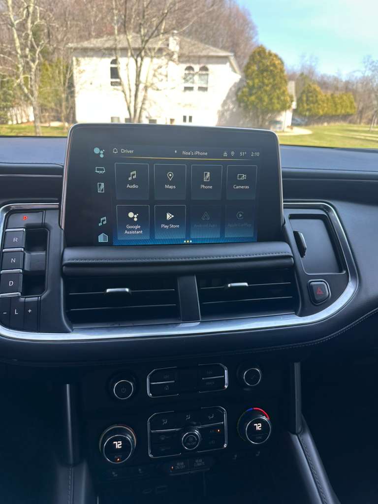 Used 2022 Chevrolet Suburban Z71 AWD/4WD image 9