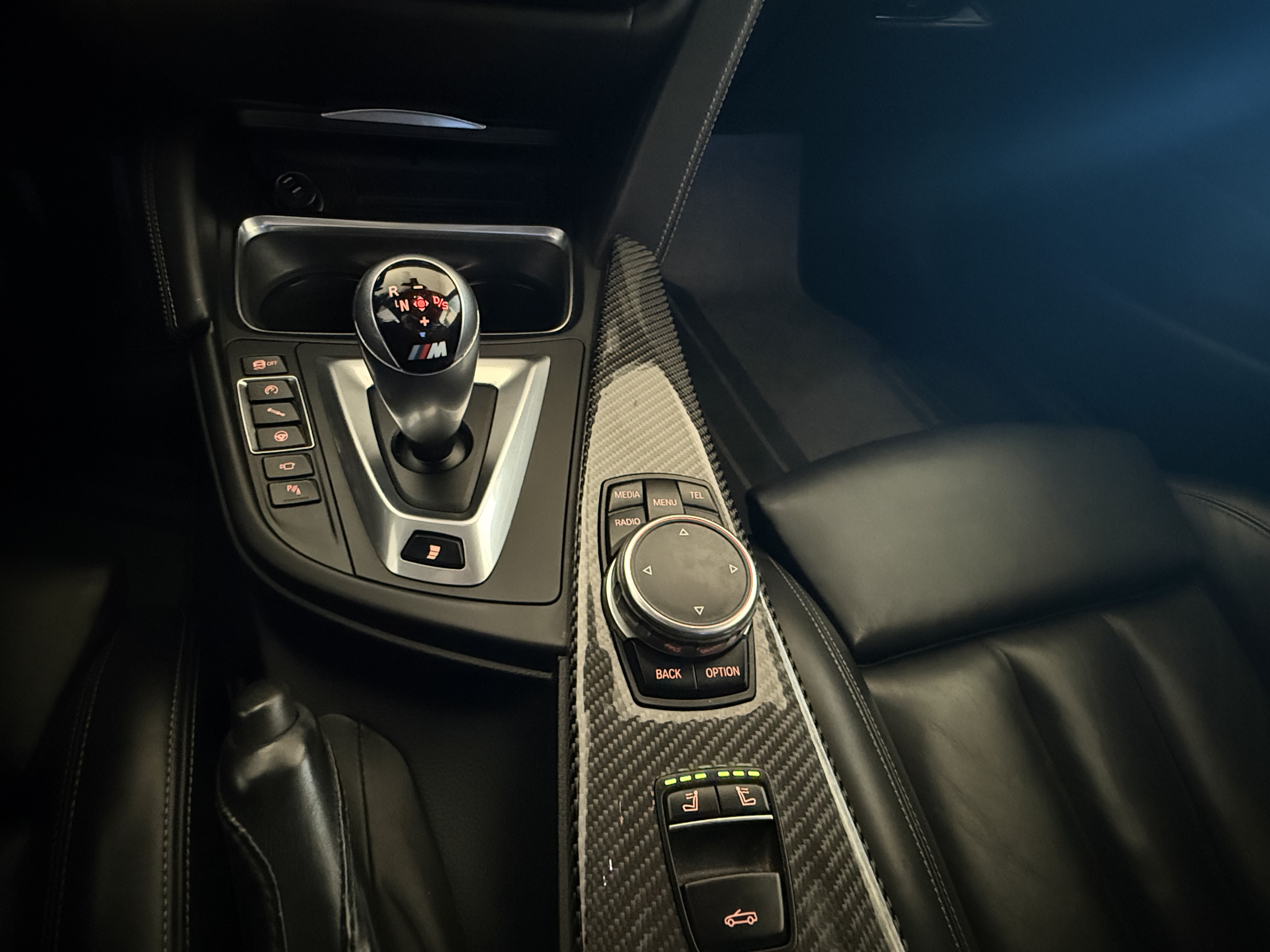 Used 2016 BMW M4 Convertible RWD image 17