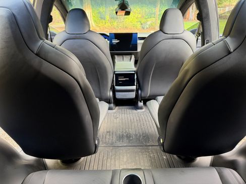 Used 2022 Tesla Model X Plaid image 23