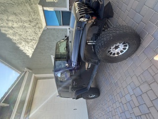 Used 2012 Jeep Wrangler Unlimited Rubicon w/ Connectivity Group AWD/4WD image 9