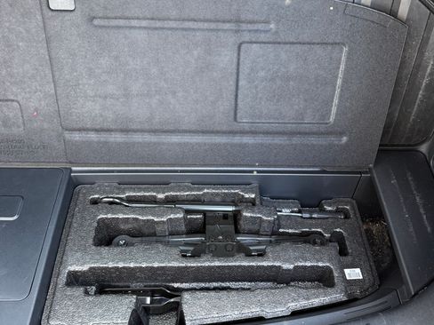 Used 2022 Kia Sorento EX w/ Panoramic Sunroof Package image 24