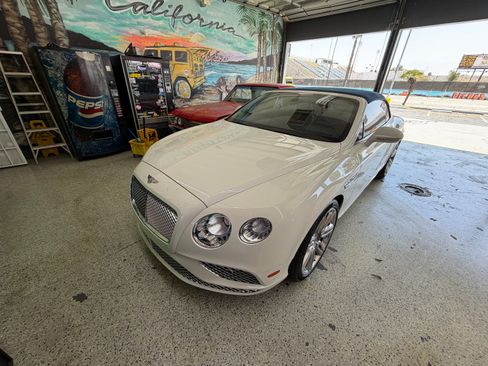 Used 2017 Bentley Continental GT AWD/4WD image 2