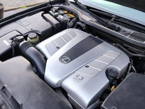 Used 2004 Lexus LS 430 image 16