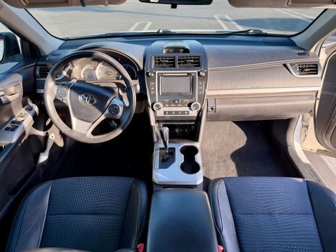 Used 2012 Toyota Camry SE image 6