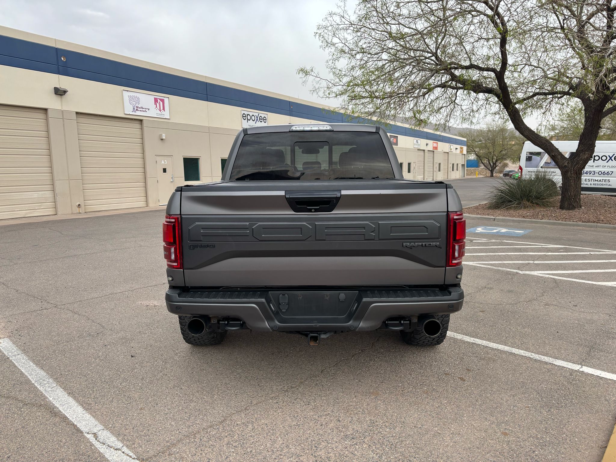 Used 2018 Ford F150 Raptor w/ Equipment Group 802A Luxury AWD/4WD image 4