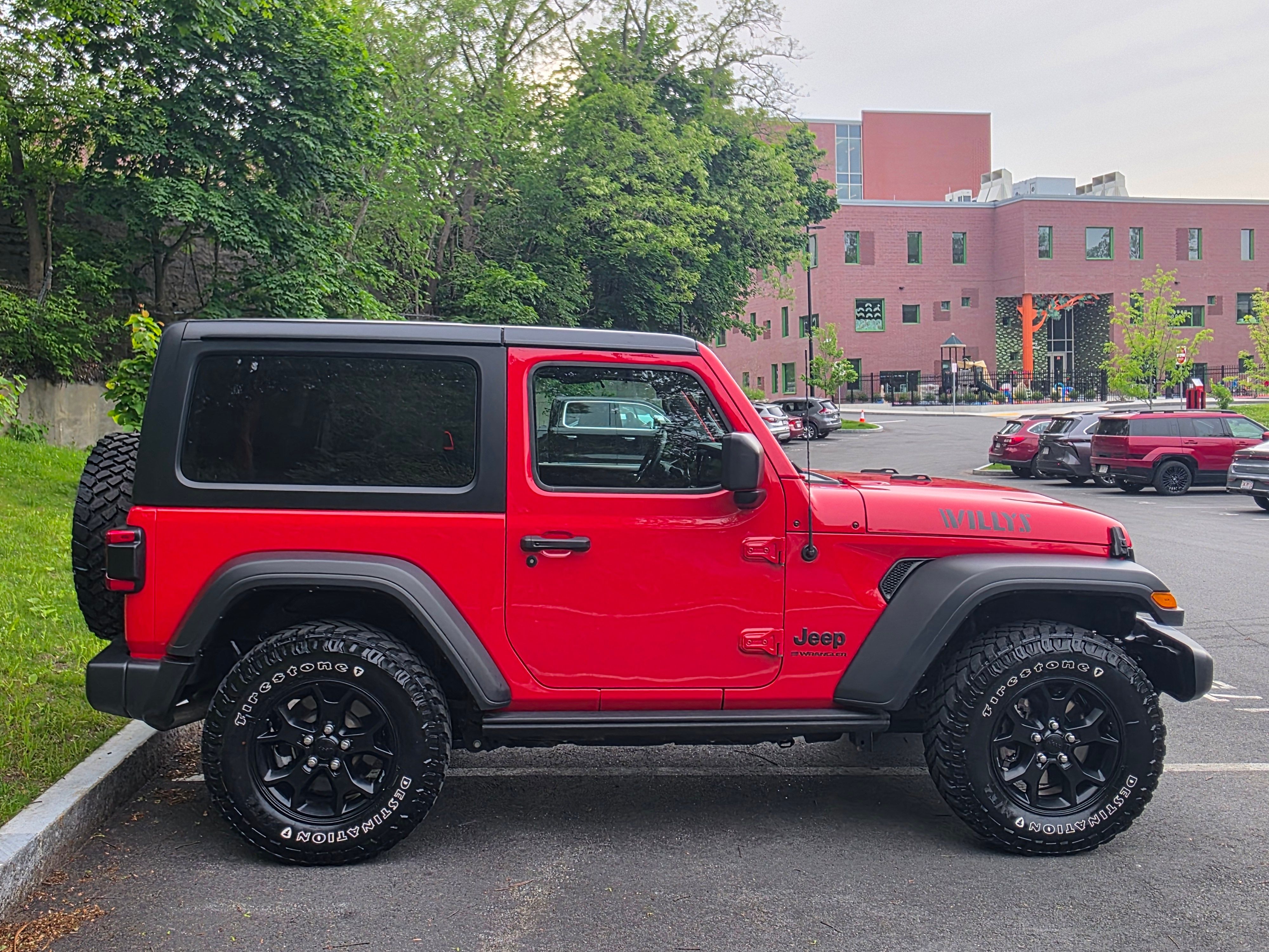Used 2023 Jeep Wrangler Sport AWD/4WD image 6