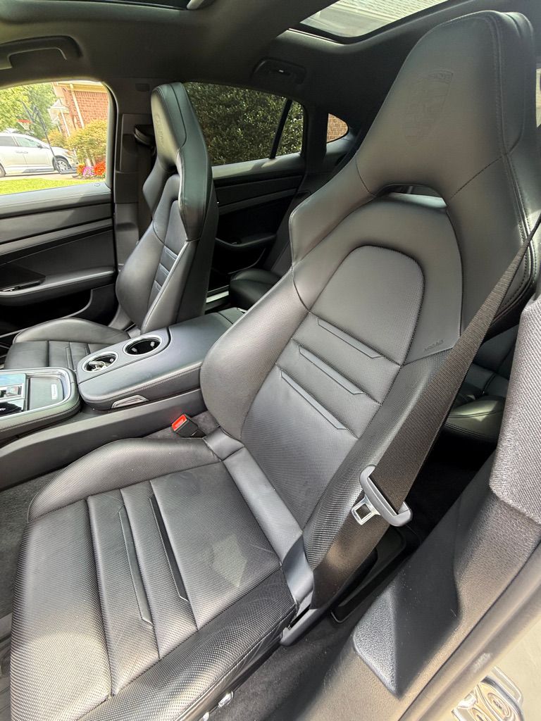 Used 2018 Porsche Panamera 4 w/ Premium Package Plus AWD/4WD image 17