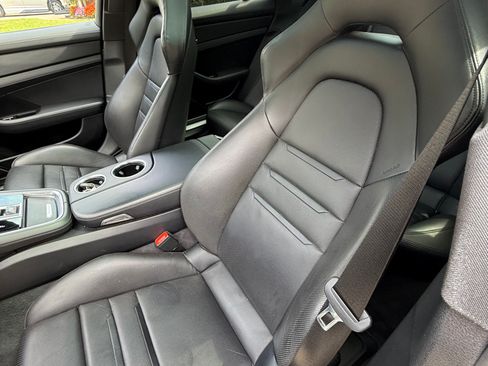 Used 2018 Porsche Panamera 4 w/ Premium Package Plus AWD/4WD image 17