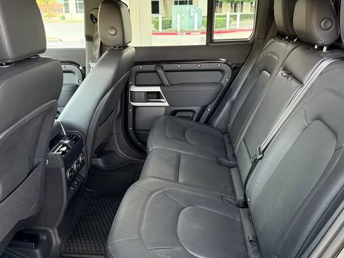 Used 2023 Land Rover Defender 110 S image 10