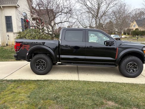 Used 2025 Ford F150 Raptor w/ Equipment Group 803A Raptor R image 3