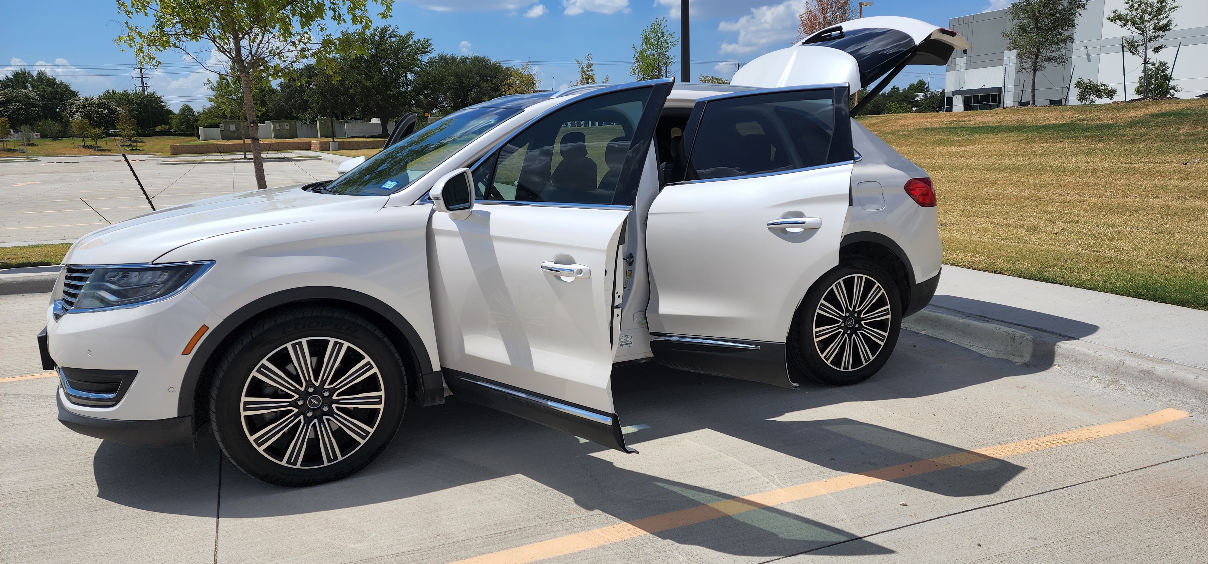 Used 2017 Lincoln MKX Black Label AWD/4WD image 6