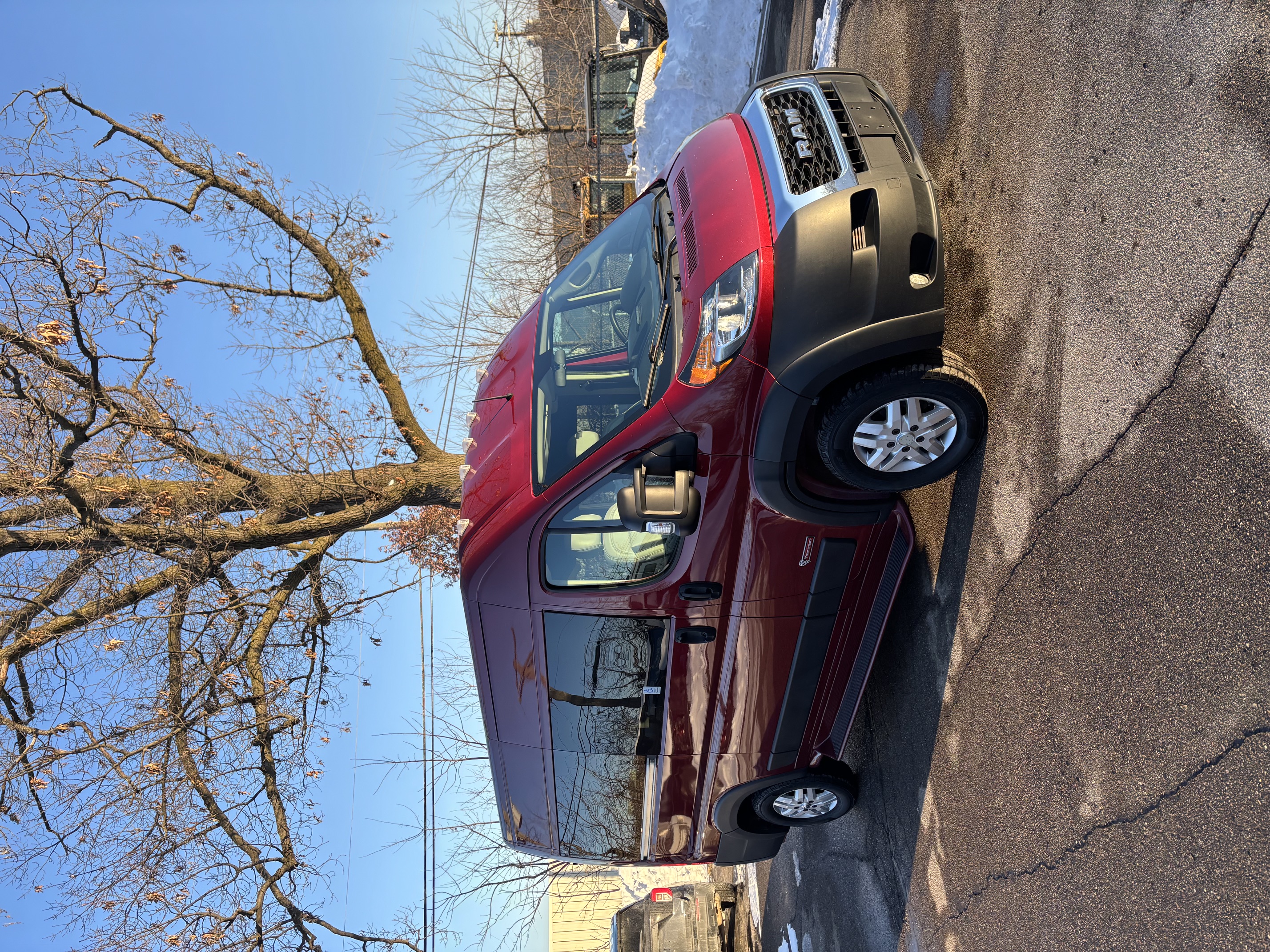 Used 2020 RAM ProMaster 2500 w/ Premium Appearance Group FWD image 1