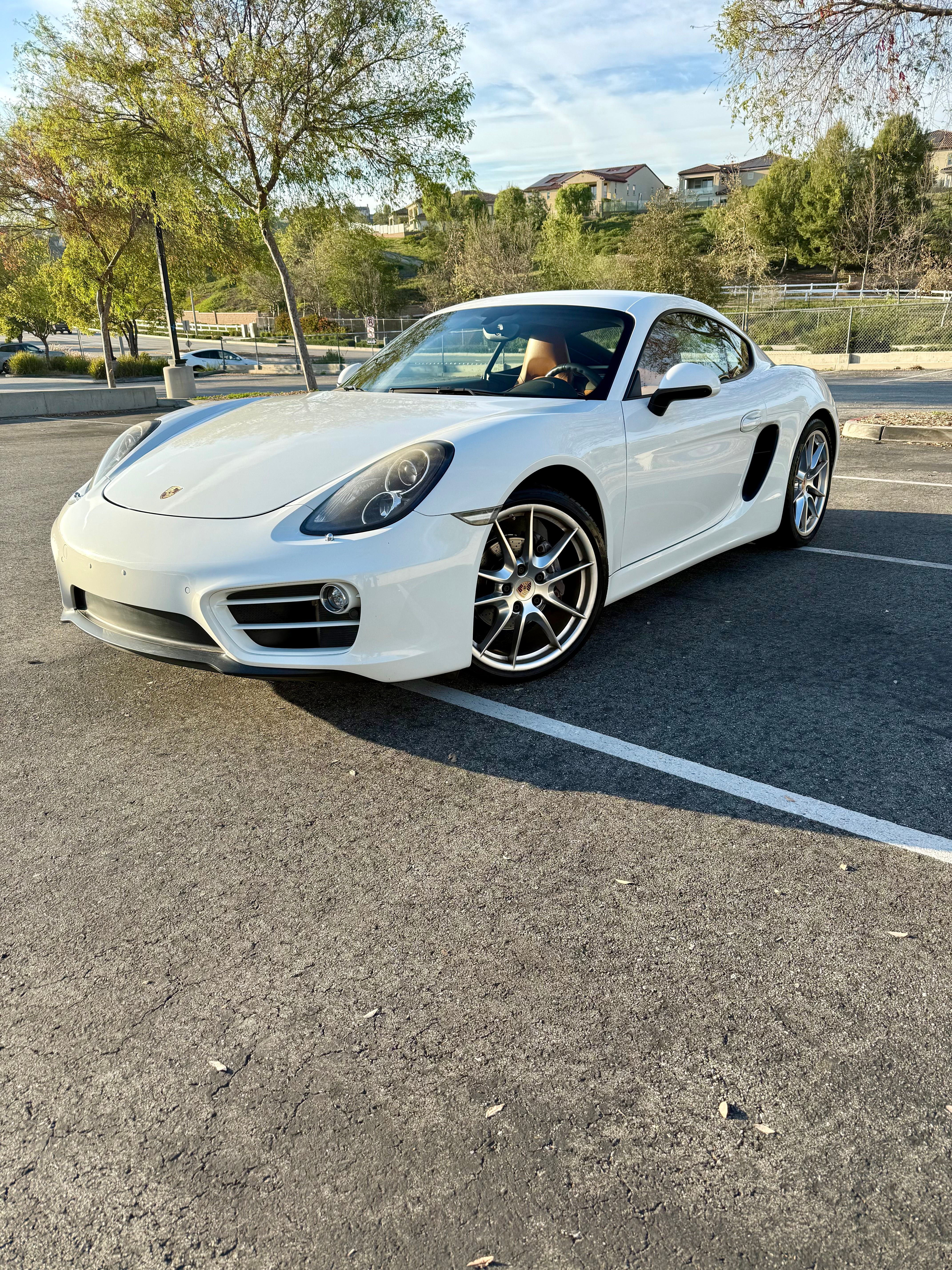 Used 2014 Porsche Cayman RWD image 2