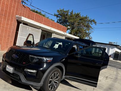 Used 2020 Ford Explorer ST w/ Premium Technology Package