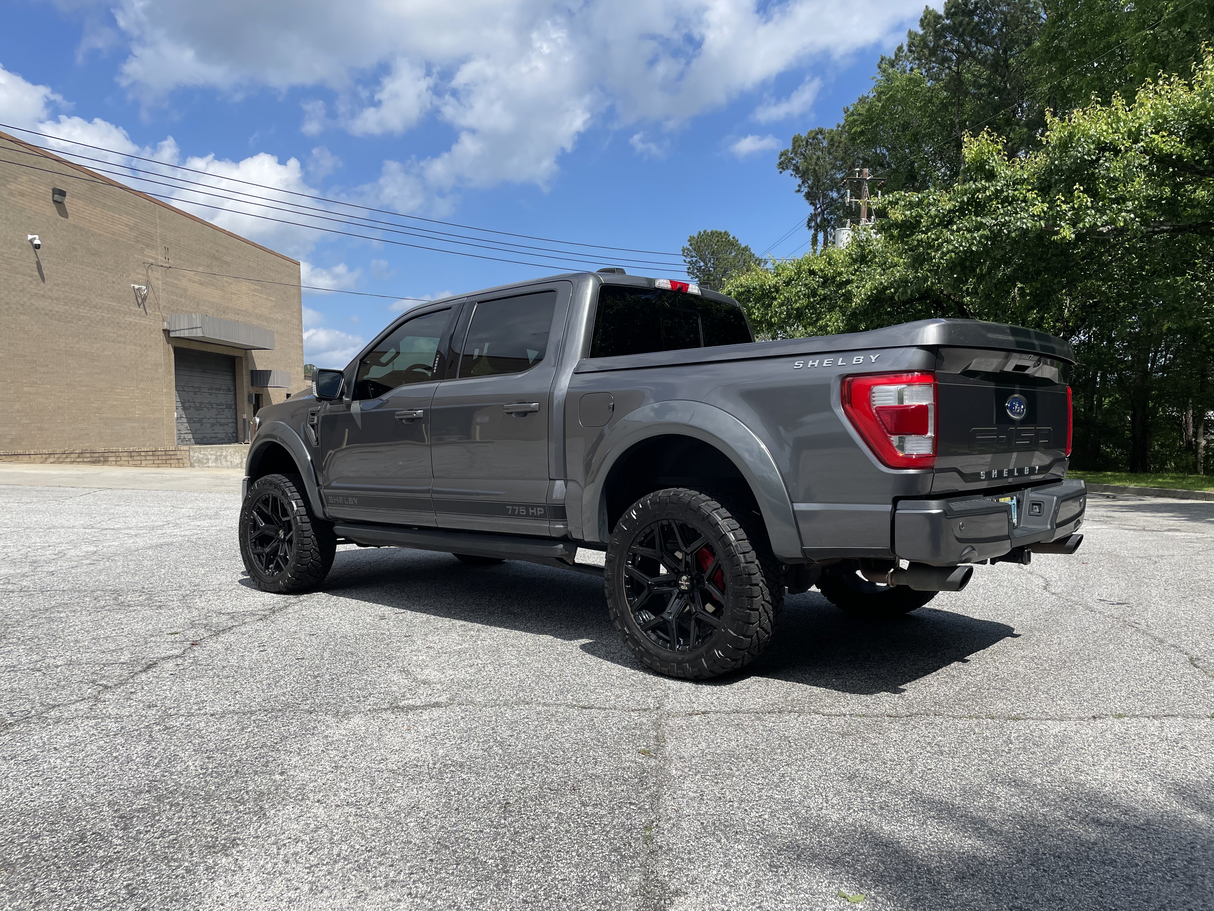 Used 2022 Ford F150 Lariat w/ Equipment Group 502A High AWD/4WD image 5