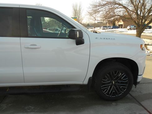 Used 2019 Chevrolet Silverado 1500 RST image 13