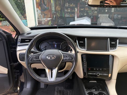 Used 2019 INFINITI QX50 Luxe w/ Cargo Package image 6