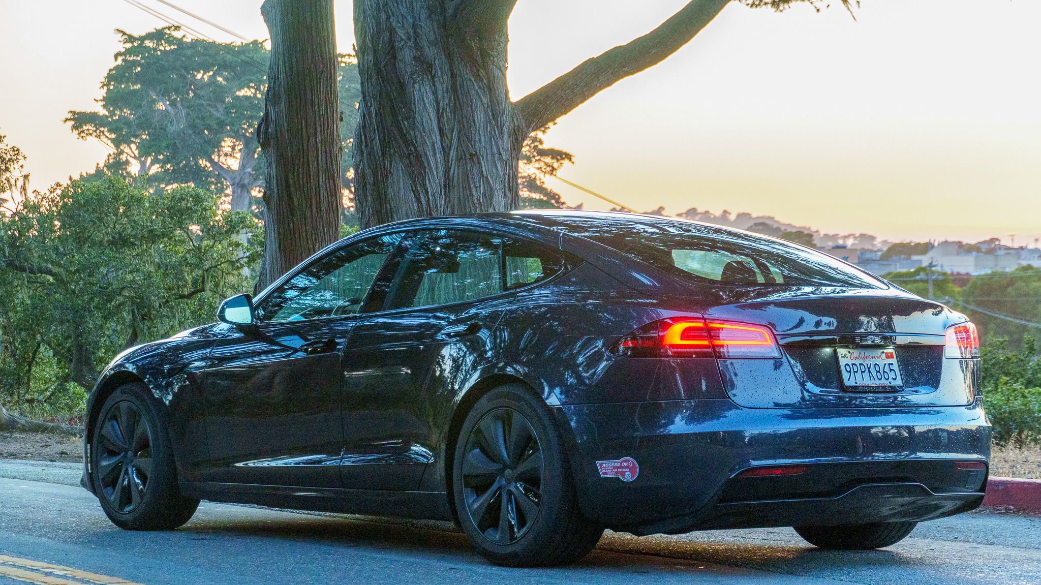 Used 2024 Tesla Model S AWD/4WD image 29