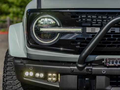 Used 2021 Ford Bronco First Edition AWD/4WD image 10