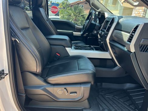 Used 2019 Ford F250 Lariat w/ Lariat Value Package image 10