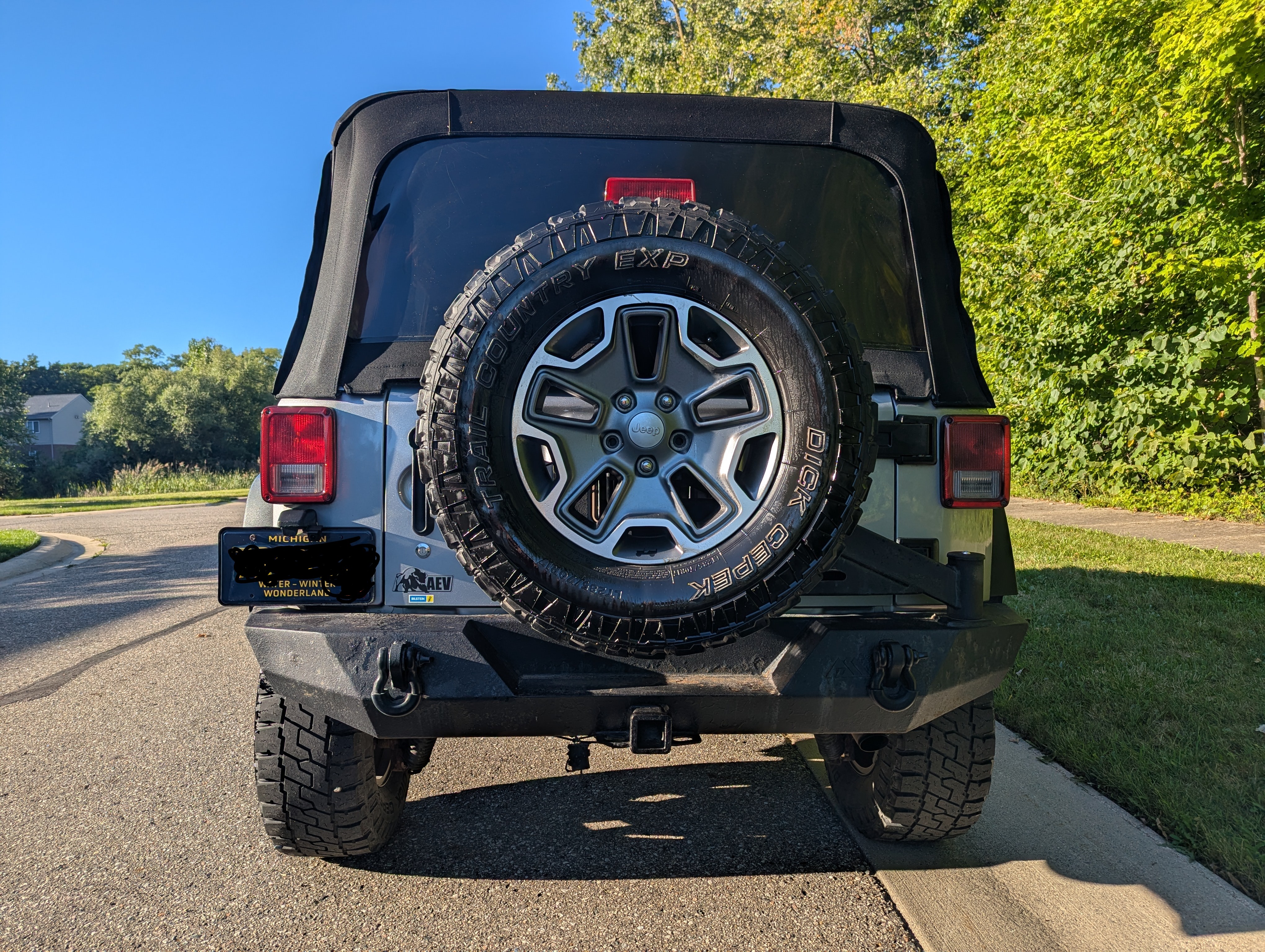 Used 2013 Jeep Wrangler Unlimited Rubicon w/ Dual Top Group AWD/4WD image 5