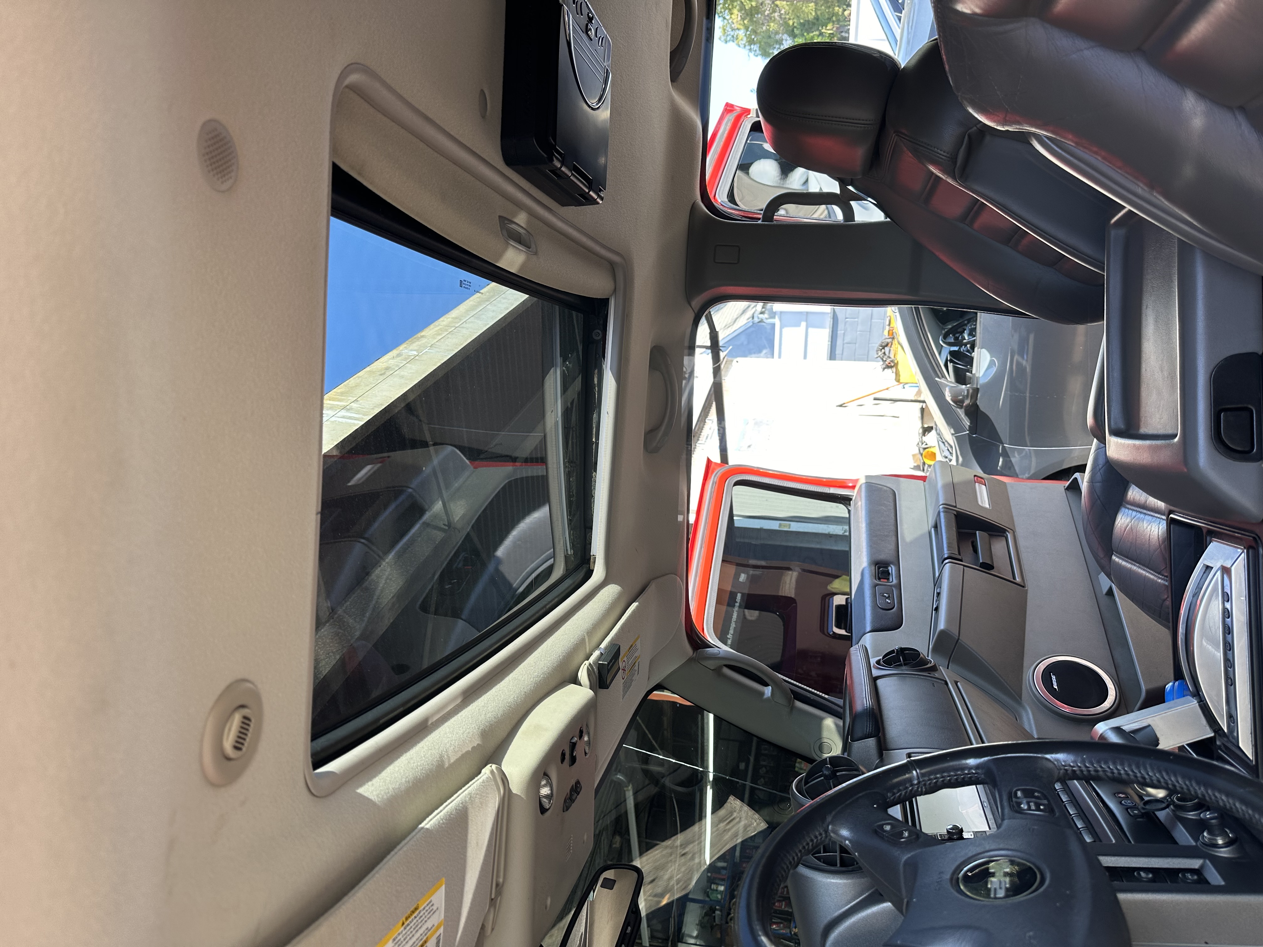 Used 2004 HUMMER H2 AWD/4WD image 2