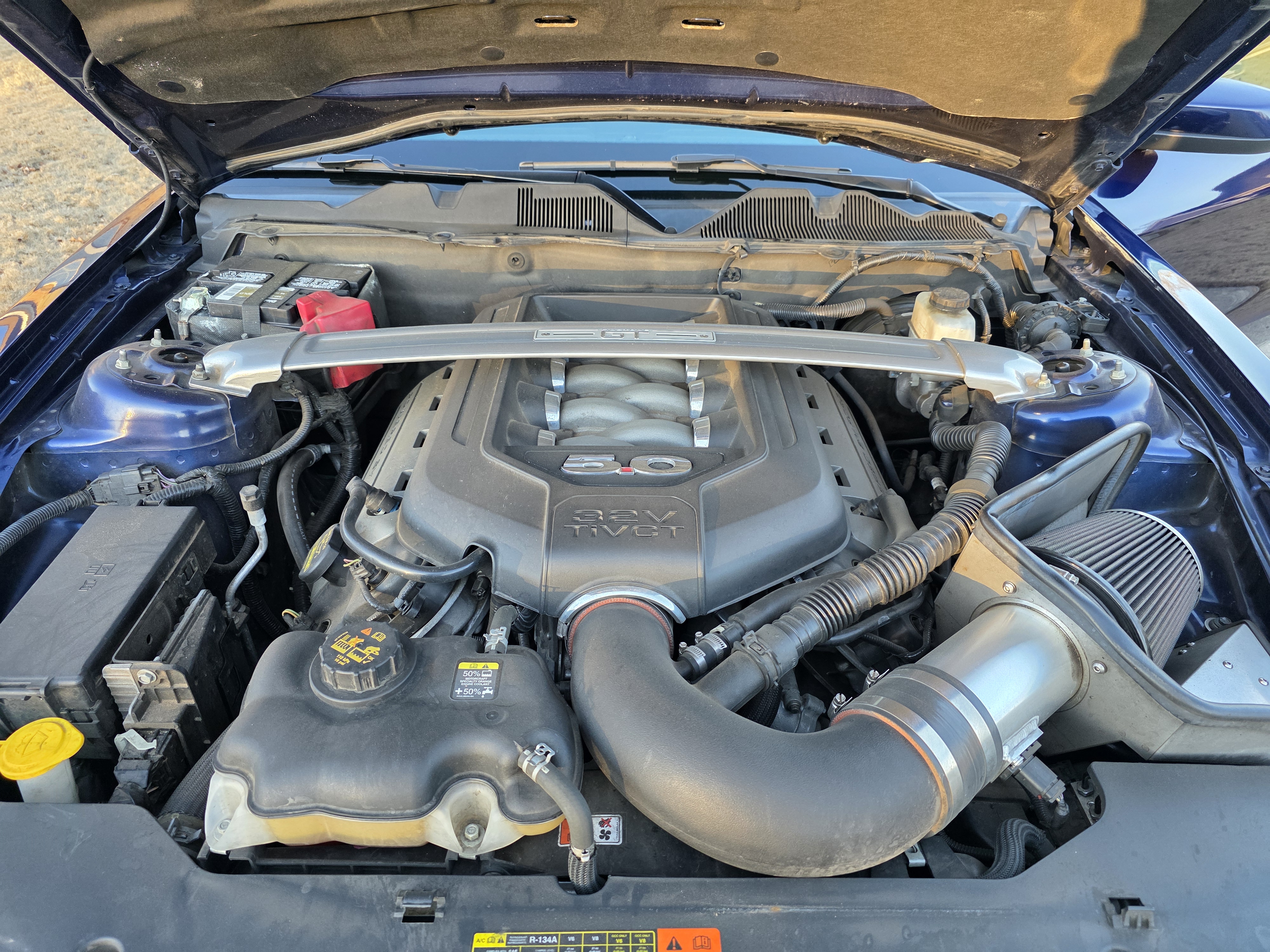 Used 2011 Ford Mustang GT Premium w/ Brembo Brake Pkg RWD image 8
