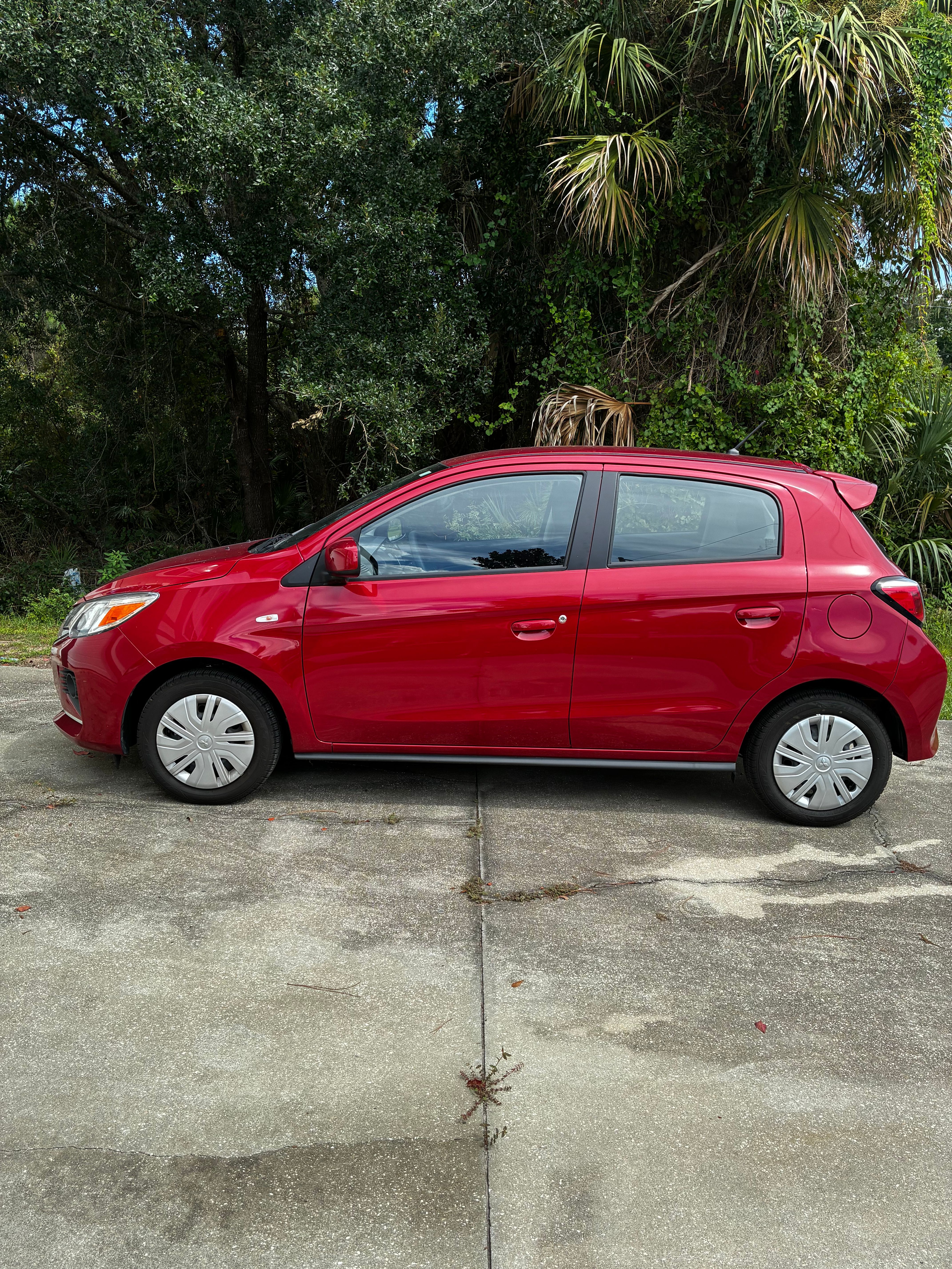 Used 2024 Mitsubishi Mirage LE FWD image 2
