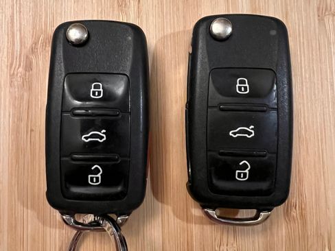 Used 2010 Volkswagen GTI 2.0T Hatchback Sedan 4D image 20