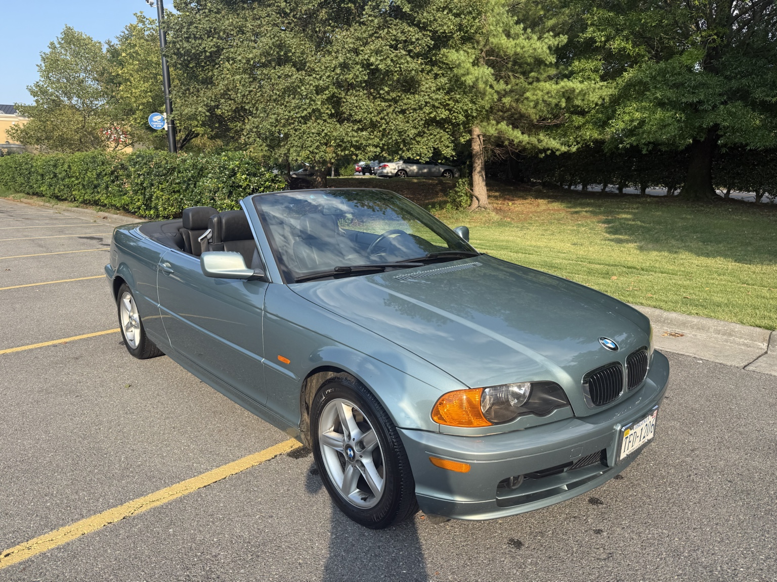 Used 2002 BMW 325Ci Convertible RWD image 2