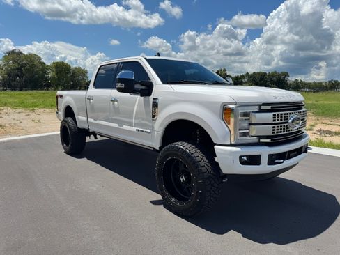 Used 2019 Ford F250 Platinum w/ Platinum Ultimate Package AWD/4WD image 1