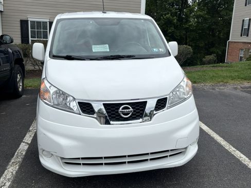 Used 2021 Nissan NV200 SV image 2
